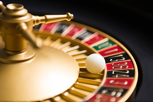 4D Number Game payout table showing match categories and multipliers on elang spin
